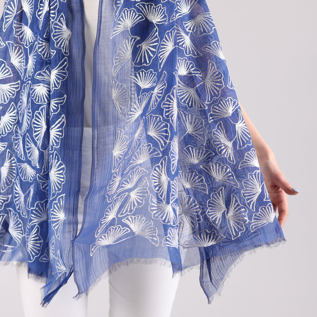 Biloba - sciarpa in cotone/seta ricamata