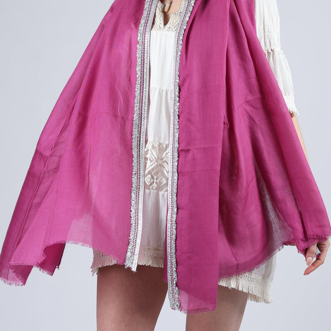 Colors - sciarpa in modal/seta con bordini ricamati