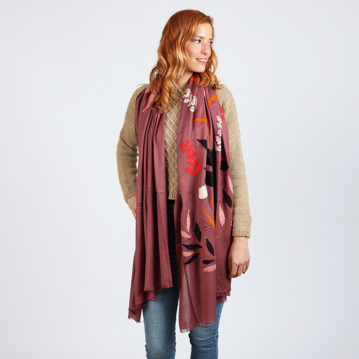 Mildred - embroidered viscose/wool scarf