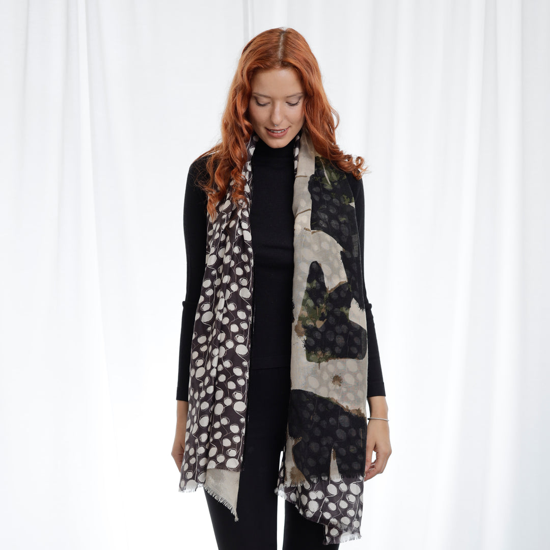 Artemisia - Sciarpa in lana e seta con bordi in velluto