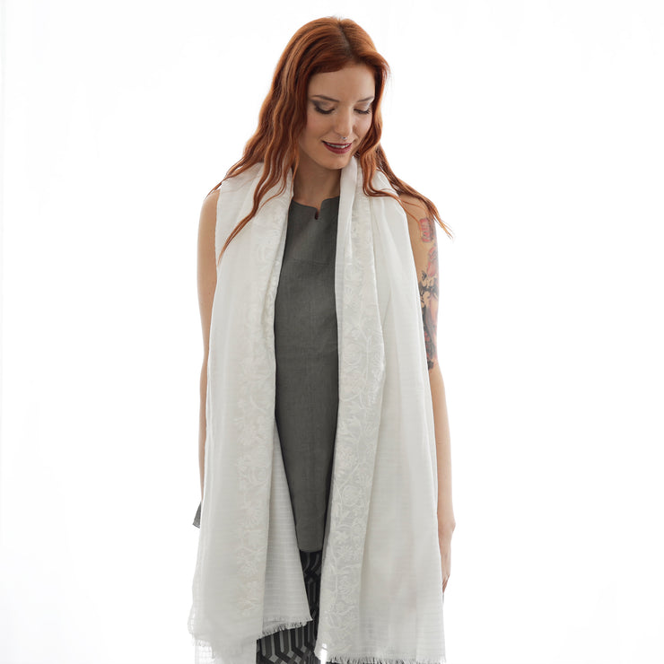 Dubai - Embroidered cotton / modal scarf