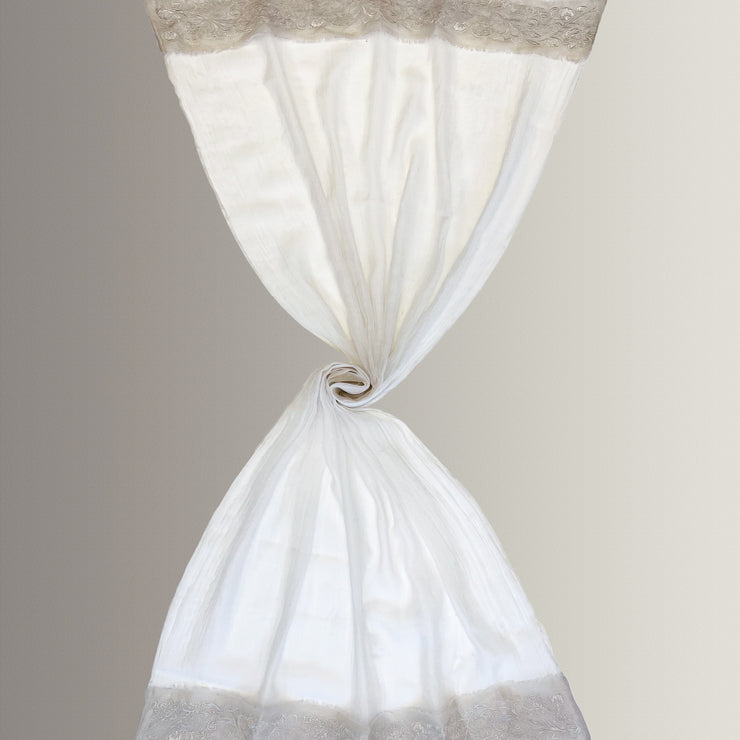 Gaia - Plain scarf with embroidered bands