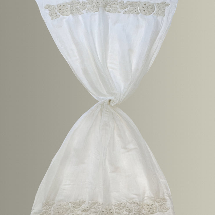 Gipsy - Plain scarf with embroidery