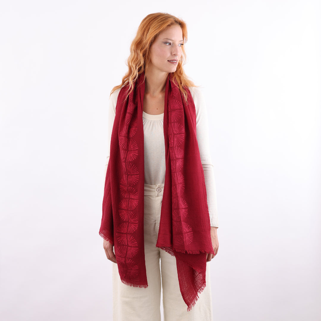Ventagli - embroidered wool scarf